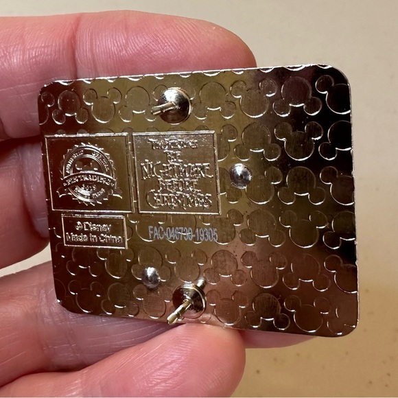 Disney Pin Zero Flying Jack Faces Dots NBC Nightmare Before Christmas Pin on Pin - Picture 6 of 7